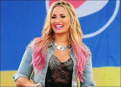 Est-elle en couple cette anne ?