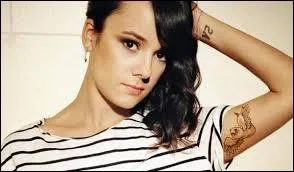 Depuis combien de temps chante-t-elle ?