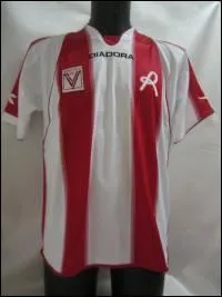 A quelle quipe appartient ce maillot?