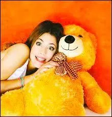 A qui a-t-elle crit son tout premier autographe ?