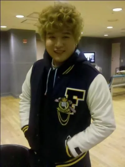 De quel groupe fait-il partie ?