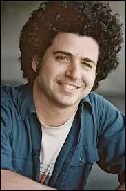 Quel nom porte le programme  spcial gnies  ?