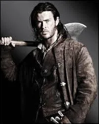 Le chasseur aide-t-il Blanche Neige ?