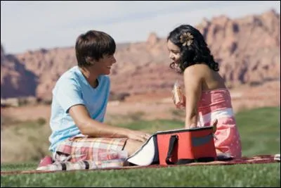 Qui sont les acteurs sur cette image ?