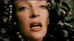 Comment s'appelle-t-elle ?