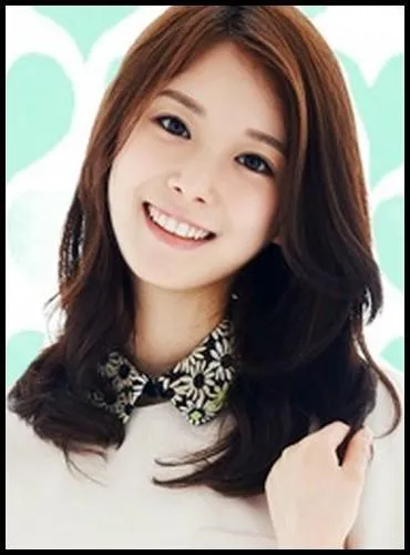 Qu'est-ce que la plus grande fan d'Enrique, Bae Bok, crit sur la porte de Go Dok-mi ?