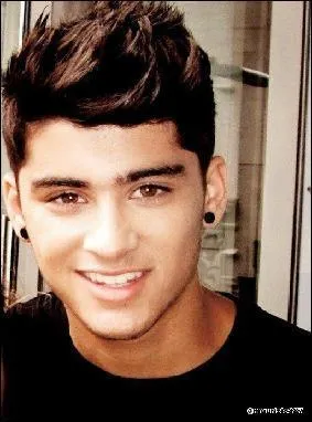 Quel mot Zayn s'est-il fait tatouer sur le bras ?