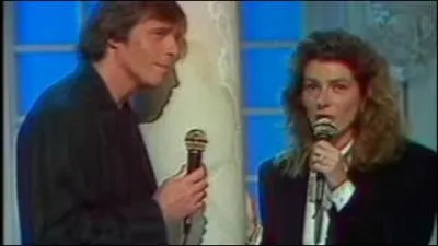 Sur l'album  Quelque part... c'est toujours ailleurs , Pierre Bachelet et Florence Arthaud interprtent plusieurs chansons en duo dont :