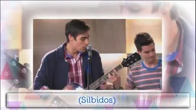 Quelle chanson Leon a chant pour exprimer ses deux passions ? (saison2)