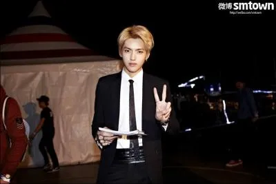 Comment s'appelle le leader ?