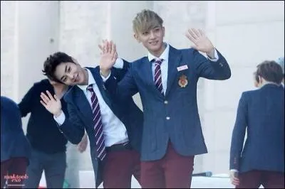 Quand sont ns le rappeur et le chanteur secondaire ?