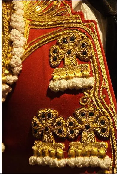 Quel auteur amricain, passionn de taureaux toute sa vie, a crit en 1932 :  Mort dans l'aprs-midi  ?