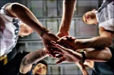 Qui chante :  You can't go to bed without a cup of tea, Maybe that's the reason that you talk in your sleep. . ?