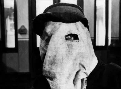 Dans le film  Elephant Man , qui tenait le rle de John Merrick ?