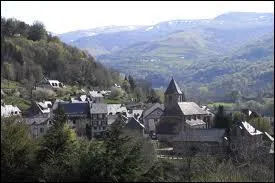 Le village Cantalien de Thizac se situe en rgion ...