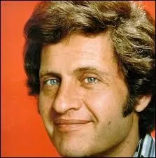 O Joe Dassin dclarait-il avoir une fleur ?