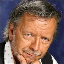 Contre quoi Renaud pestait-il en 1994 ?