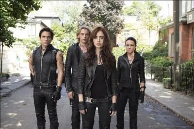 Quelle est la nature de Jace, Isabelle, Alec, Jocelyn et Clary plus tard ?