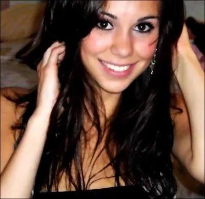 Quelle langue asiatique parle Miss Poitou-Charentes ?