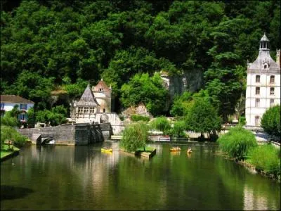 Cette ville du Prigord est surnomme la Venise du Prigord. Quelle est cette ville ?