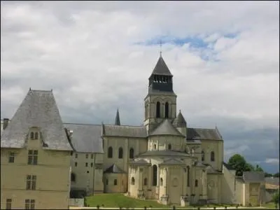 Quel gisant n'est pas  l'abbaye de Fontevraud dans le Maine-et-Loire ?