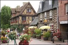 Nous allons visiter le village Calvadosien de Beuvron-en-Auge. Commune classe parmi les Plus Beaux Villages de France, il se situe en rgion ...