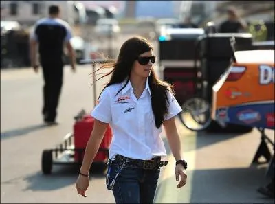 Je ne suis pas pilote en... .