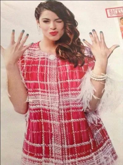 Quelle autre langue pratique-t-elle ?