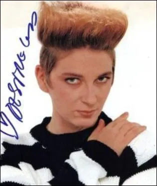 2013- Qui a relev le dfi de paratre en Dsireless lors de l'mission sur M6  Un air de star  ?