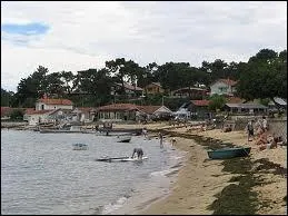 Je vous emmne  Gujan-Mestras . Cette commune conchylicole du Sud du Bassin d'Arcachon se situe dans le dpartement ...