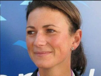 Qui est la cavalire professionelle sur cette photo ?