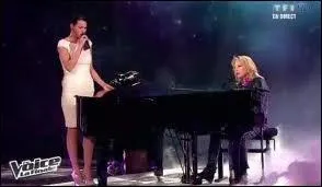 Joue-t-elle du piano ?