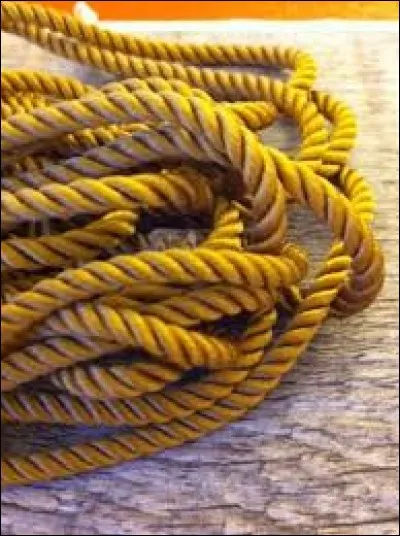 Quelle est l'criture correcte de cette petite entrave ?