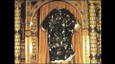 Cocher la bonne orthographe de cette relique de la cathdrale de Trves :