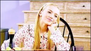 Quelle est la passion d'Emma Ross dans la srie  Jessie  ?