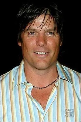 Je ne sais pas si je suis  cot de la plaque mais il n'est pas trs sexy?non?