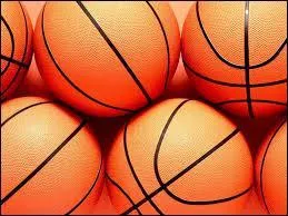 En basket-ball, le CSP Limoges a effectué lors de la saison 1999-2000 un triplé historique.