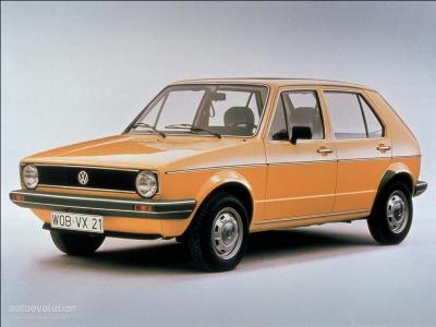Au dbut des annes 1970, Giorgetto Giugiaro dessine pour la marque allemande Volkswagen la premire gnration de ce qui deviendra son modle emblmatique. Quelle est ce modle, prsent en 1974 ?