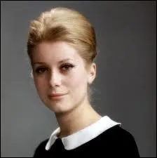 Dans lequel de ces trois films Catherine Deneuve n'a-t-elle pas jou, contrairement  sa soeur Franoise Dorlac ?