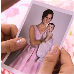 Comment s'appelle la mre de Violetta ?