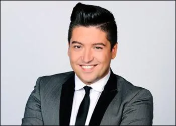 C'est un juge impitoyable mais il est aussi champion du monde du monde de Salsa ! Qui est-il ?