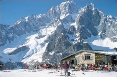 O esr situe la station Courmayeur trs courue en hiver ?