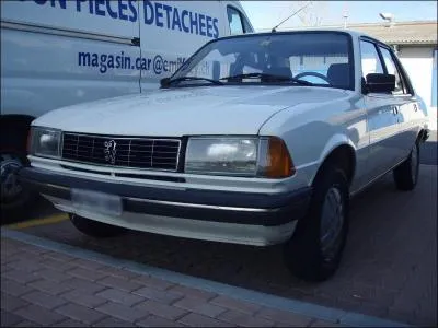 Et cette Peugeot est une...
