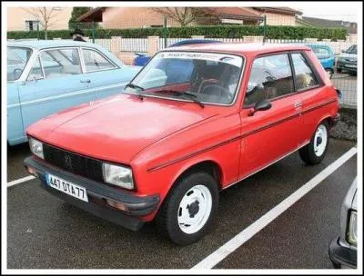 Et cette petite Peugeot c'est une...