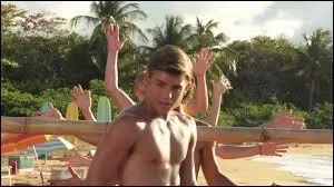 Quelle est la premire chanson quand ils arrivent dans cette poque ?