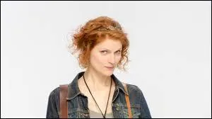 Qui est cette prof ?