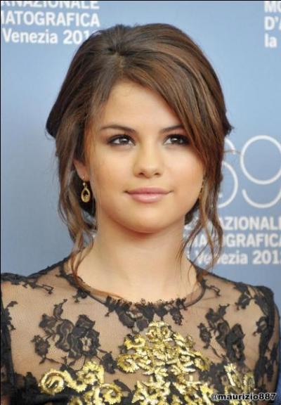 Quel est le nom complet de Selena Gomez ?