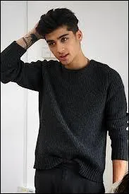 A-t-il les oreilles perces ?