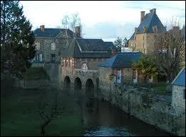 Je vous emmne  la dcouverte de la ville bas-normande de Ducey. Cette ville de l'arrondissement d'Avranches se situe dans le dpartement ...