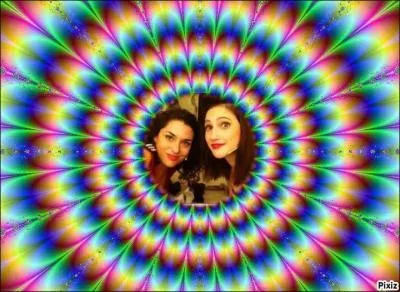 Je suis l'assistante de Ludmila et sa meilleure amie, donc je suis ...